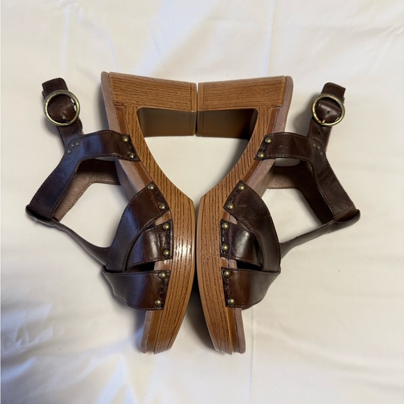 DANSKO | SZ 41 (US 11) | Brown Leather DANIELA SLINGBACK Heel Sandals T-Strap - Picture 6 of 11